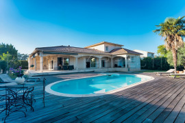 
                                                                                        Vente
                                                                                         BORGO VILLA DE STANDING 170 M² PISCINE JACUZZI