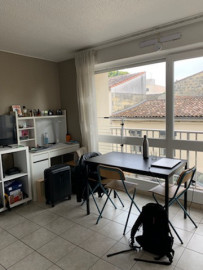 
                                                                                        Location
                                                                                         T1 meublé Bordeaux