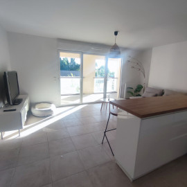 
                                                                                        Location
                                                                                         T2 meublé Bordeaux