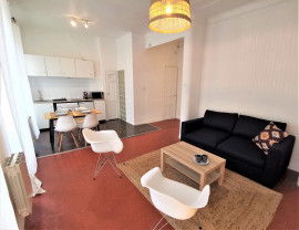 
                                                                                        Location
                                                                                         T2 meublé - Parc Longchamp - 42m², Marseille 4ème