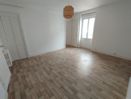 
                                                                                        Location
                                                                                         T2 non meublé 49m2