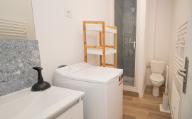 
                                                                                        Location
                                                                                         T3 meublé - Lille Porte des Postes - 3593893