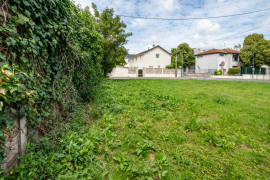 
                                                                                        Vente
                                                                                         Terrain - 370 m² - Goussainville