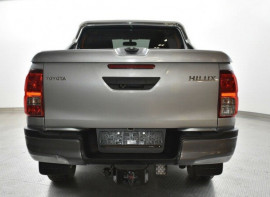 
                                                                                        Utilitaire
                                                                                         Toyota Hilux 2.4 D 150 Ch Double Cab 4x4