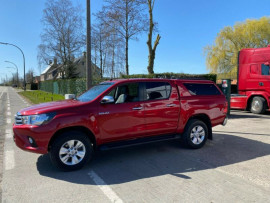 
                                                                                        Utilitaire
                                                                                         TOYOTA HILUX DOUBLE CABINE