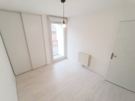 
                                                                                        Vente
                                                                                         Très bel appartement 1 chambre St-Pierre