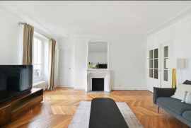 
                                                                                        Location
                                                                                         Très bel appartement familial meuble - ETOILE