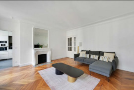 
                                                                                        Location
                                                                                         Très bel appartement familial meuble - ETOILE