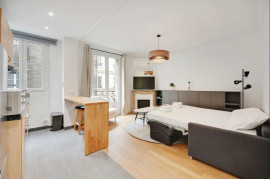 
                                                                                        Location
                                                                                         Très joli studio meuble / Batignolles - Nollet