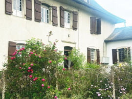 
                                                                                        Vente
                                                                                         Une ferme au calme avec vue sur les Pyrénées