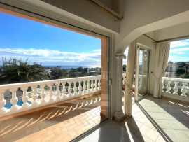 
                                                                                        Vente
                                                                                         Villa 5 pièces - 212 m2 - Vue mer