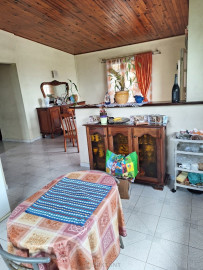 
                                                                                        Vente
                                                                                         Villa à étage de 216m² habitable sur terrain de 5899m² situé sur la commune du VAUCLIN