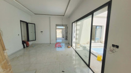 
                                                                                        Vente
                                                                                         VILLA AVEC PISCINE À MEZRAYA DJERBA - RÉF V620