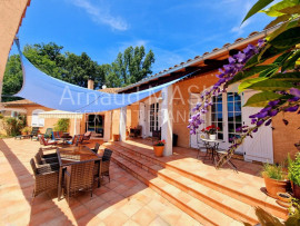 
                                                                                        Vente
                                                                                         VILLA DE STANDING 217m², GGE, TERRASSE, PISCINE, TERRAIN 4 207m²  