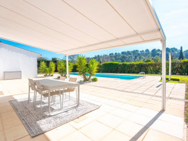 
                                                                                        Vente
                                                                                         Villa Moderne à Proximité de Valbonne Village