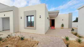 
                                                                                        Vente
                                                                                         VILLA NEUVE À  HOUMT SOUK DJERBA TUNISIE