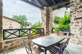 
                                                                                        Vente
                                                                                         Village 14 gîtes + piscine - 1 791 m² - LESIGNAC