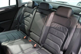 
                                                                                        Voiture
                                                                                         Volkswagen Tiguan 2.0 TDI 190 DSG7 4Motion