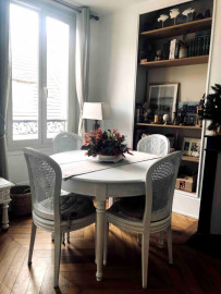 À LOUER – Charmant appartement de style parisien de 70 m², soigneusement meublé. (loyer tout inclus) Montfort-l'Amaury