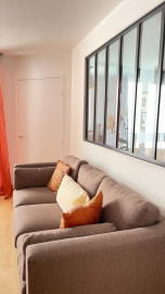 Appartement refait à neuf et épuré (loyer tout inclus) Paris