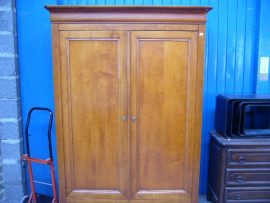 Armoire en merisier, promotion Sartrouville