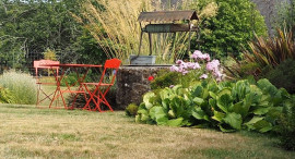 Belle demeure en pierres avec volume, luminosité, beau jardin aménagé KERVIGNAC