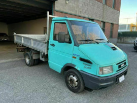 Camion Benne Iveco Daily Assé-le-Bérenger