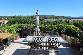 Charmante maison de village (loyer tout inclus) Vaison-la-Romaine