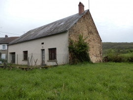 Ferme indépendante sur 268 m² avec vue Montreuillon