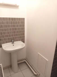 Jolie chambre + salle de bains privative Cergy