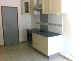 Logan PICHON / T2 / 43 m² / Cambes / Nu  / Zone tendue Cambes