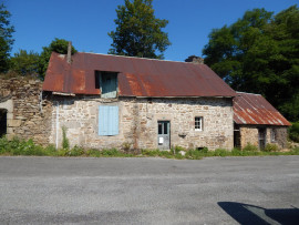 Maison à rénover avec jardin 611 m2 AFFIEUX