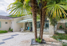 Maison avec piscine intérieur Port-Sainte-Foy-et-Ponchapt