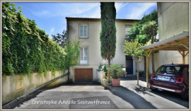 Maison de ville hyper centre, 4 chambres, 2 salles d'eau,  garage, jardin intimiste BERGERAC