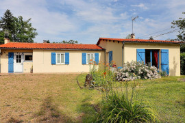 Maison individuelle plain pied à Orléat 97m² hab ORLEAT