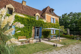 PERIGORD NOIR PROPRIETE 26 HA GITES Les Eyzies De Tayac Sireuil