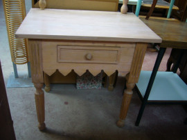 Petite table/bureau, promotion Sartrouville