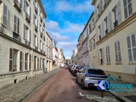 Quartier des Prés-Notre Dame bel appartement lumineux Versailles