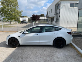 TESLA MODEL 3 Performance Avignon