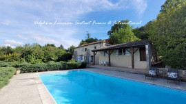 Belle maison en pierre avec piscine et magnifique vue dégagée LOUBES BERNAC