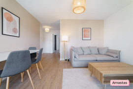 Colocation de 3 chambres dans cet appartement lumineux avec balcon entièrement meublé et rénové à Villeurbanne Villeurbanne