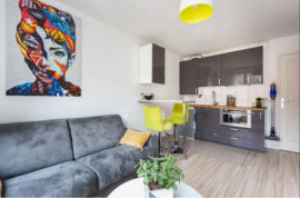 Cosy Studio lumieux meuble – Lariboisière Paris 18ème