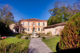 GERS MAISON DE MAITRE XIXéme 2,4 HA L'isle Jourdain