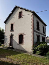 Maison en pierre, 4 chambres, grange et jardin 605 m  CHAMBERET