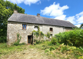 Maison en pierre du XVIIe siècle à rénover MELRAND