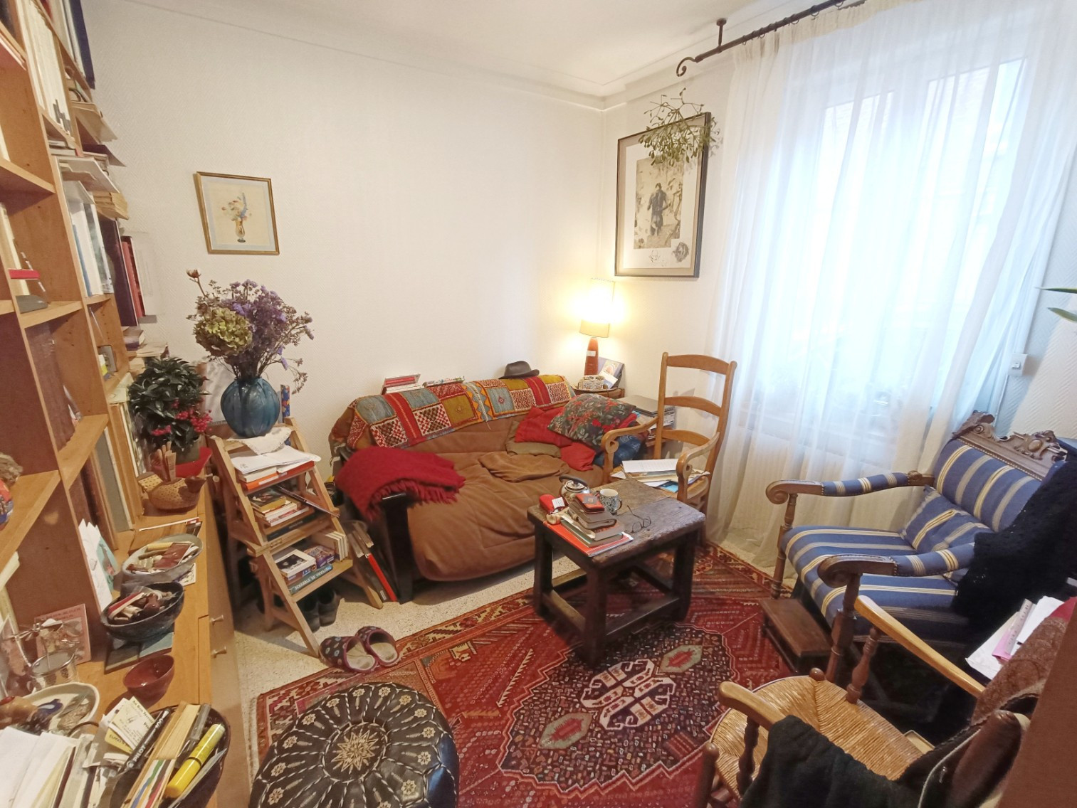 
                                                Vente
                                                 Amiénoise 2 chambres, bureau, cour St Pierre