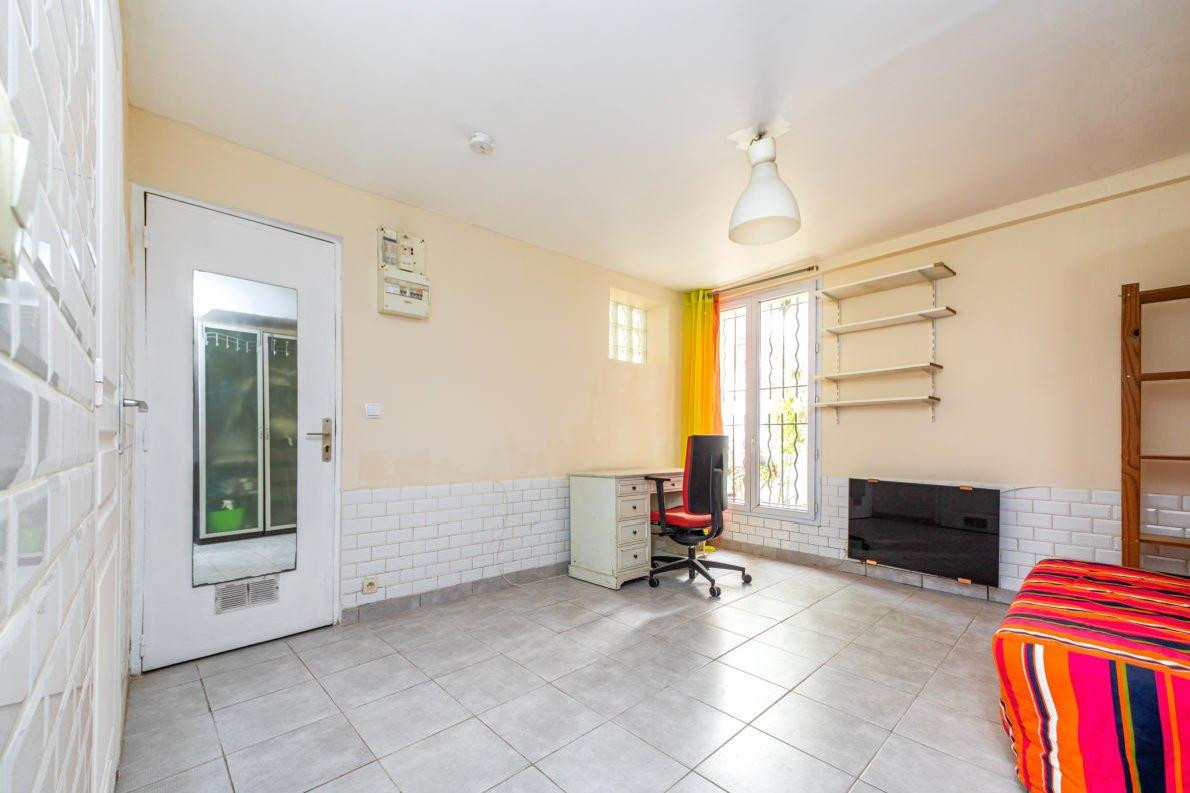 
                                                Vente
                                                 Appartement 1 pièce