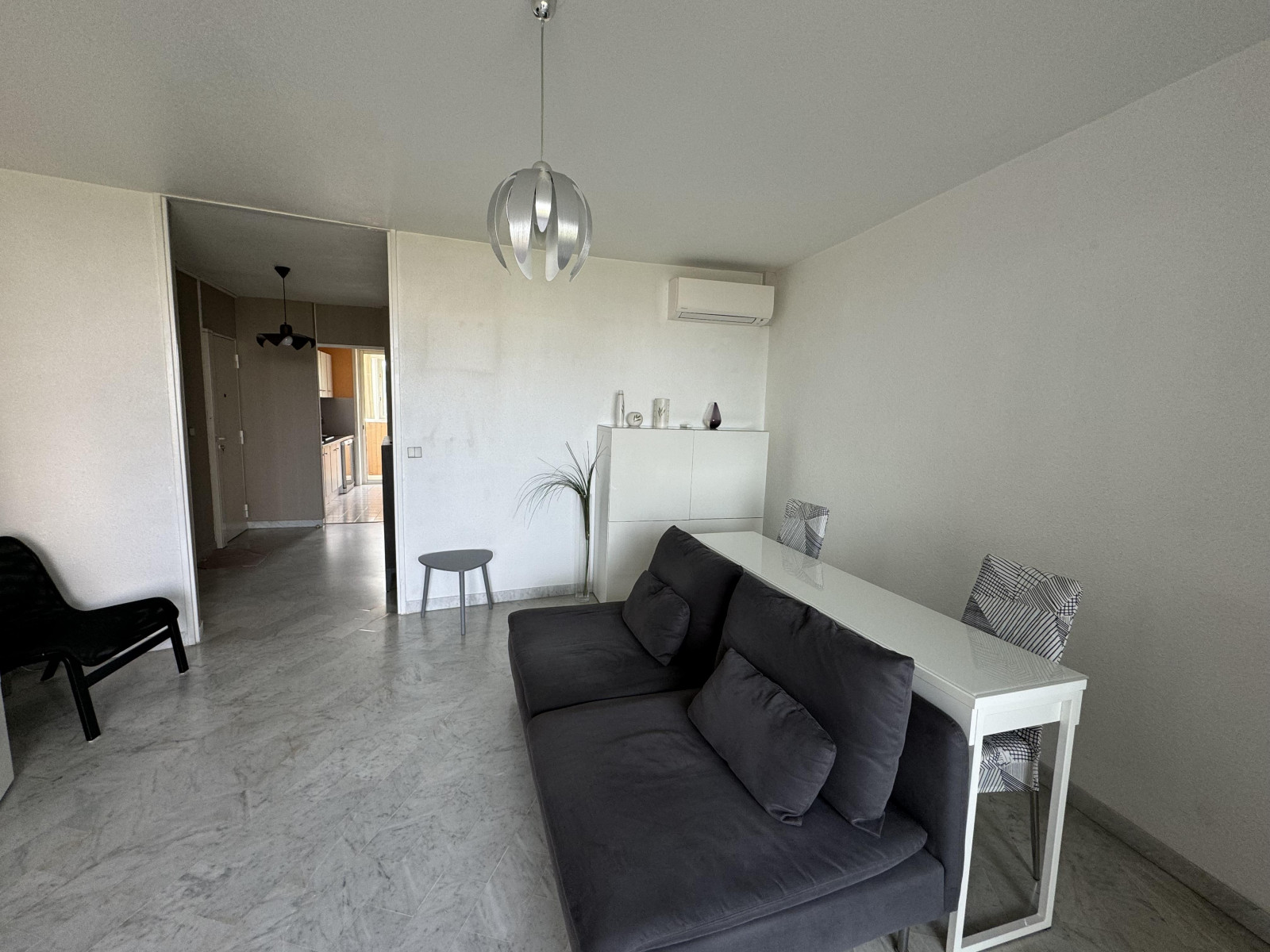 
                                                Vente
                                                 Appartement 2 pièces