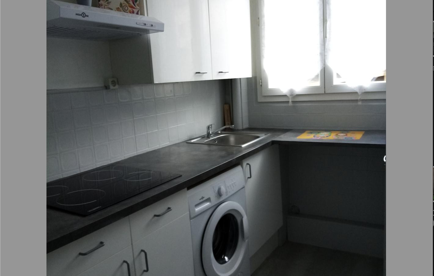 
                                                Vente
                                                 Appartement 2 pièces en très bon état avec cuisine