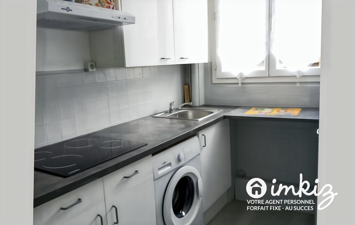 
                                                Vente
                                                 Appartement 2 pièces en très bon état avec cuisine